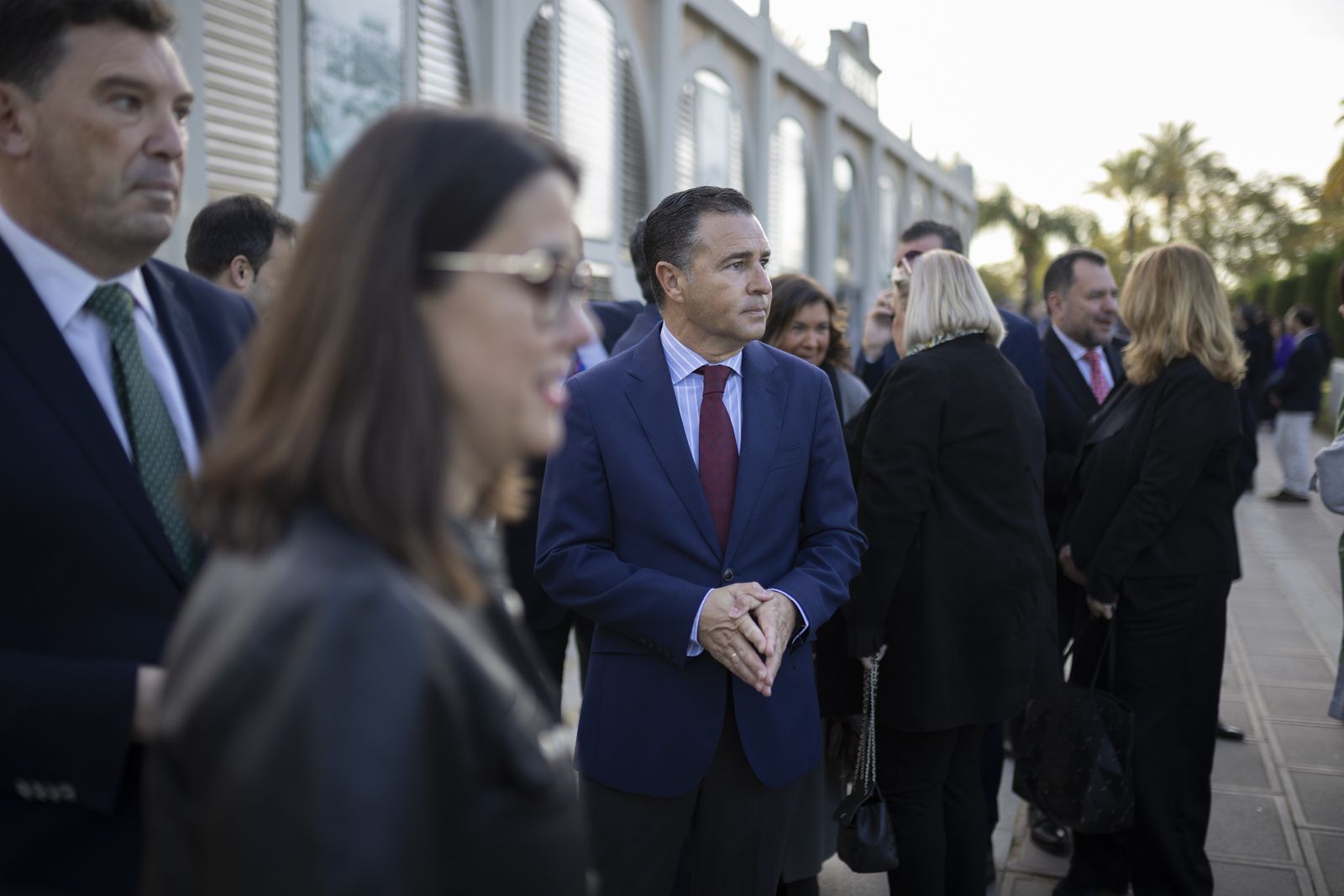 Imágenes de la recepción de los invitados al desayuno-coloquio con Jorge Paradela en el Foro Joly Andalucía