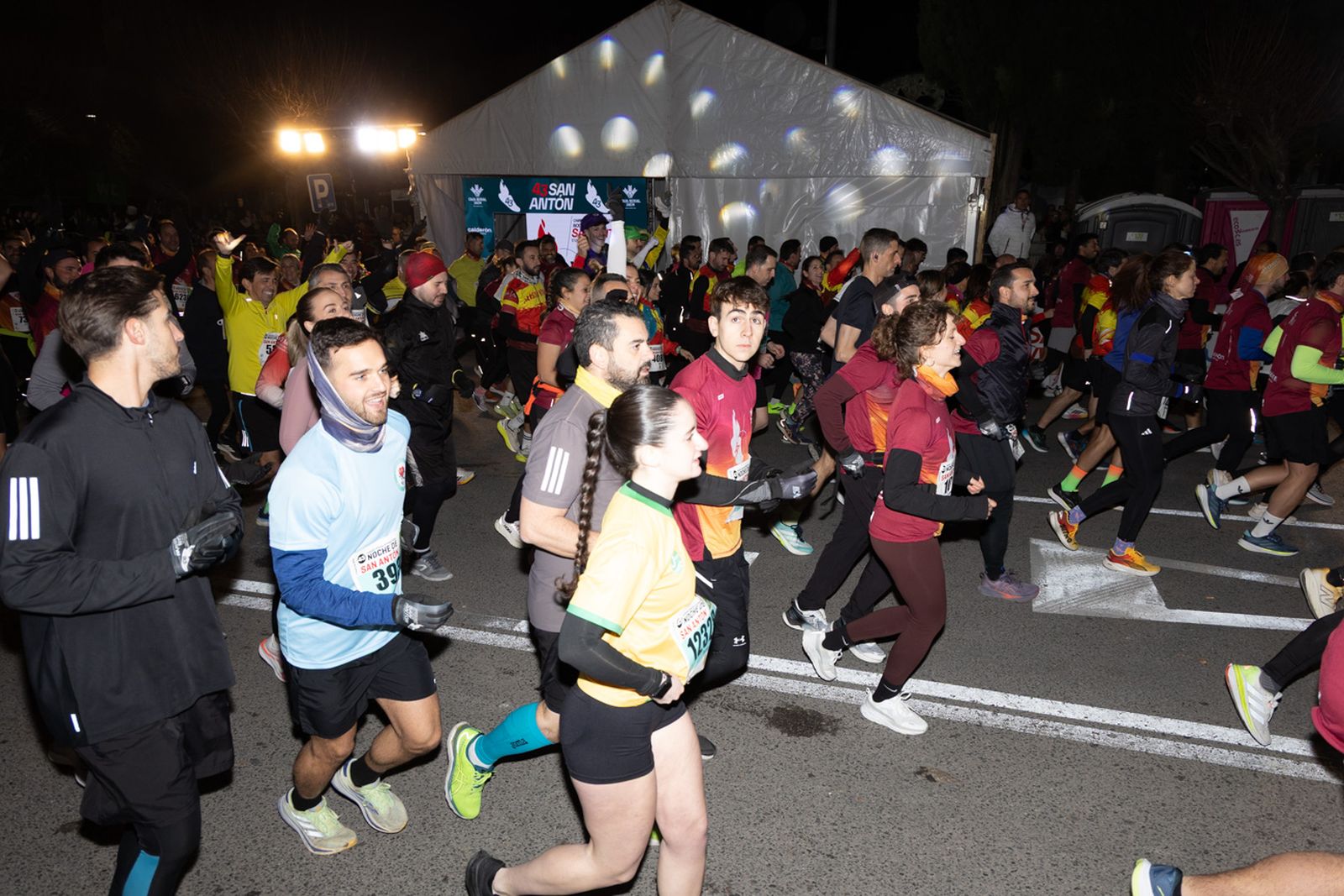 Encuéntrate en la salida de la Carrera de San Antón 2026, en imágenes (3)