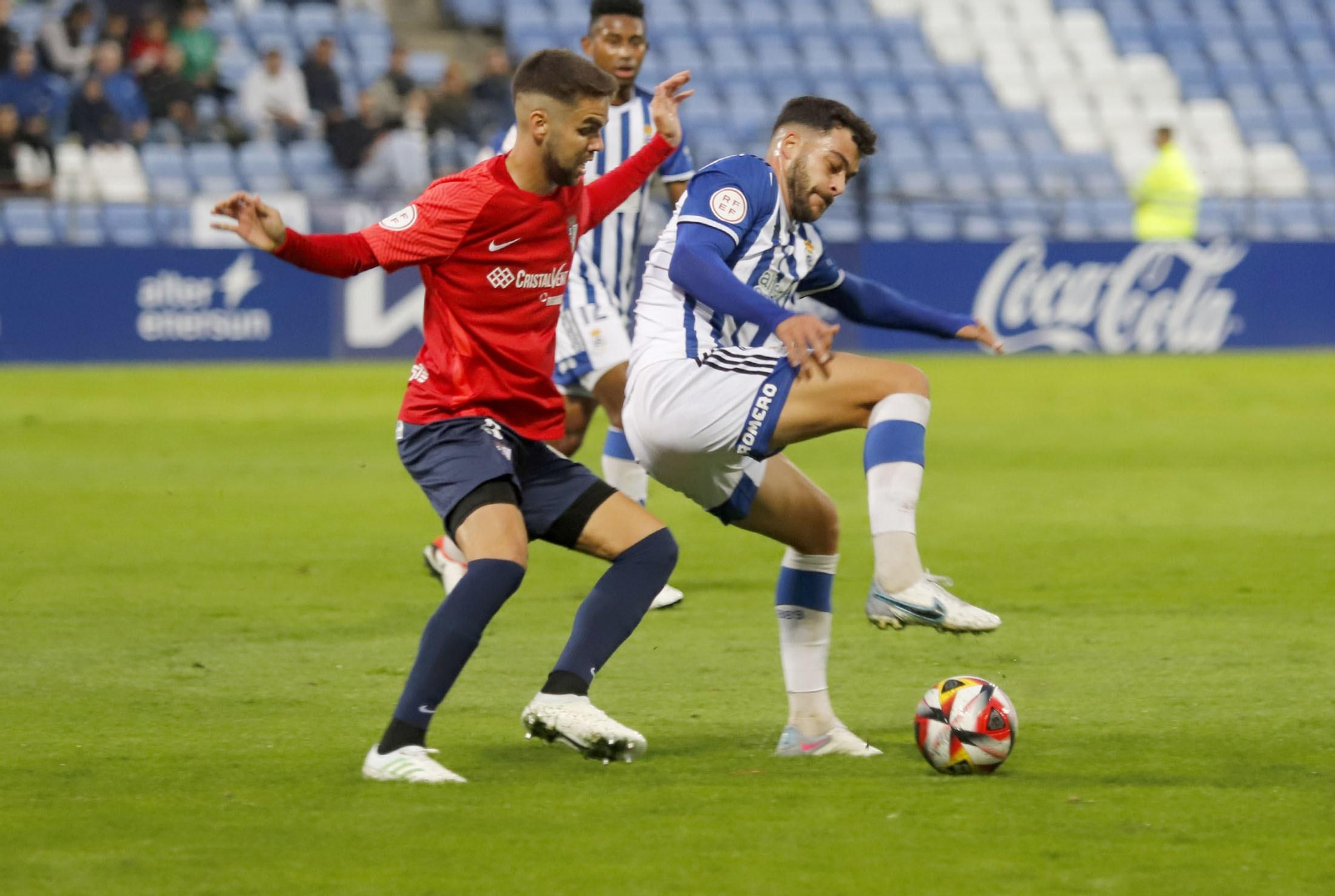 Imágenes del encuentro entre el Recreativo Huelva y el San Fernando