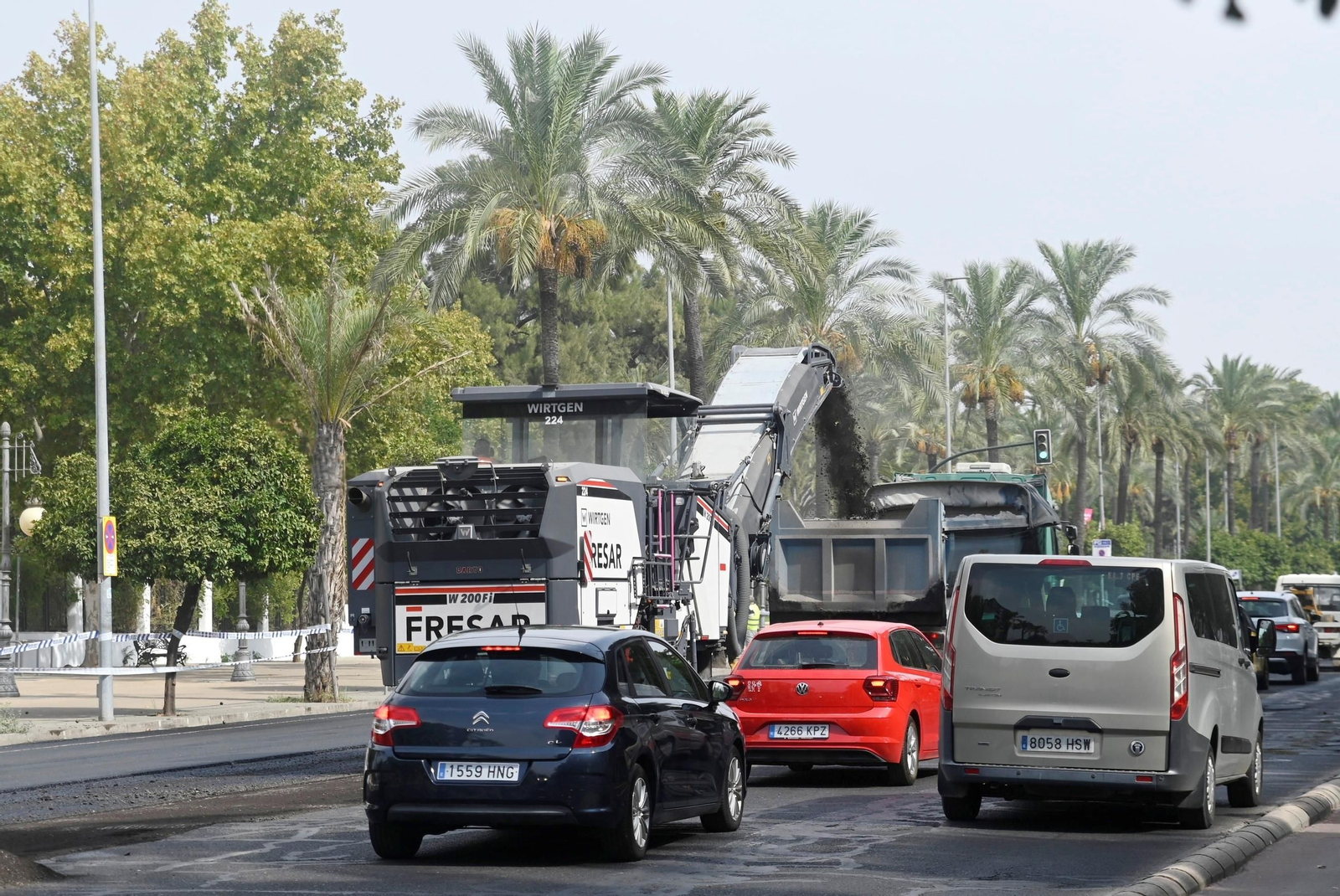 La avenida de la Victoria, en obras por el Plan Asfalto