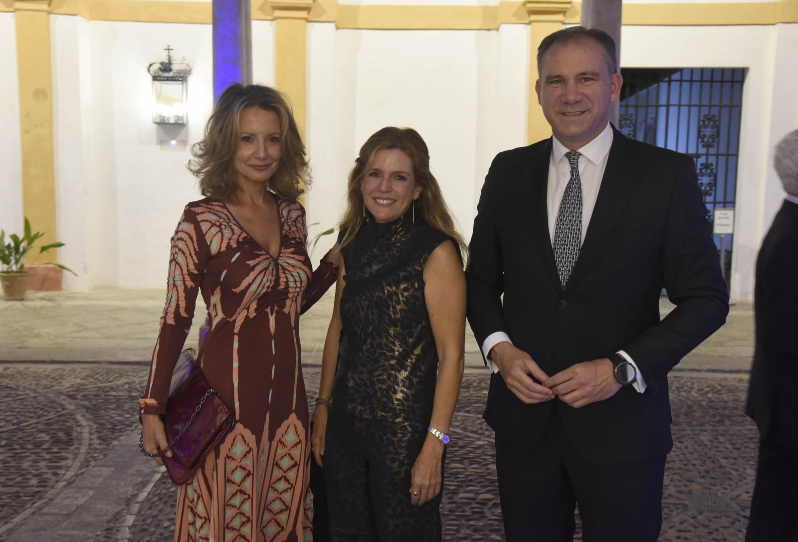 Marita Rufino, Reyes Sosa y Jos Moya Yoldi.jpg