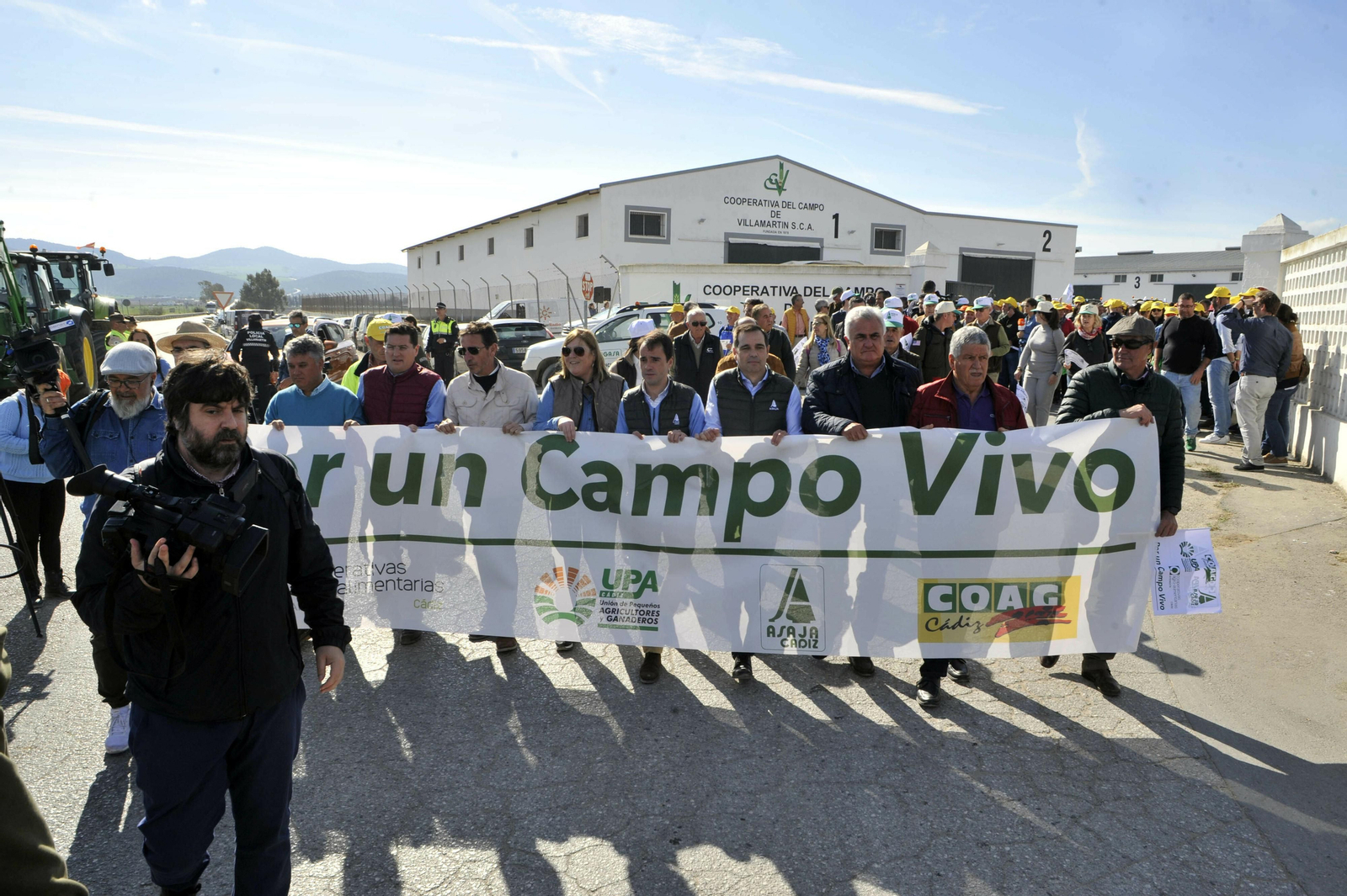 Imágenes de la tractorada reivindicativa en Villamartín