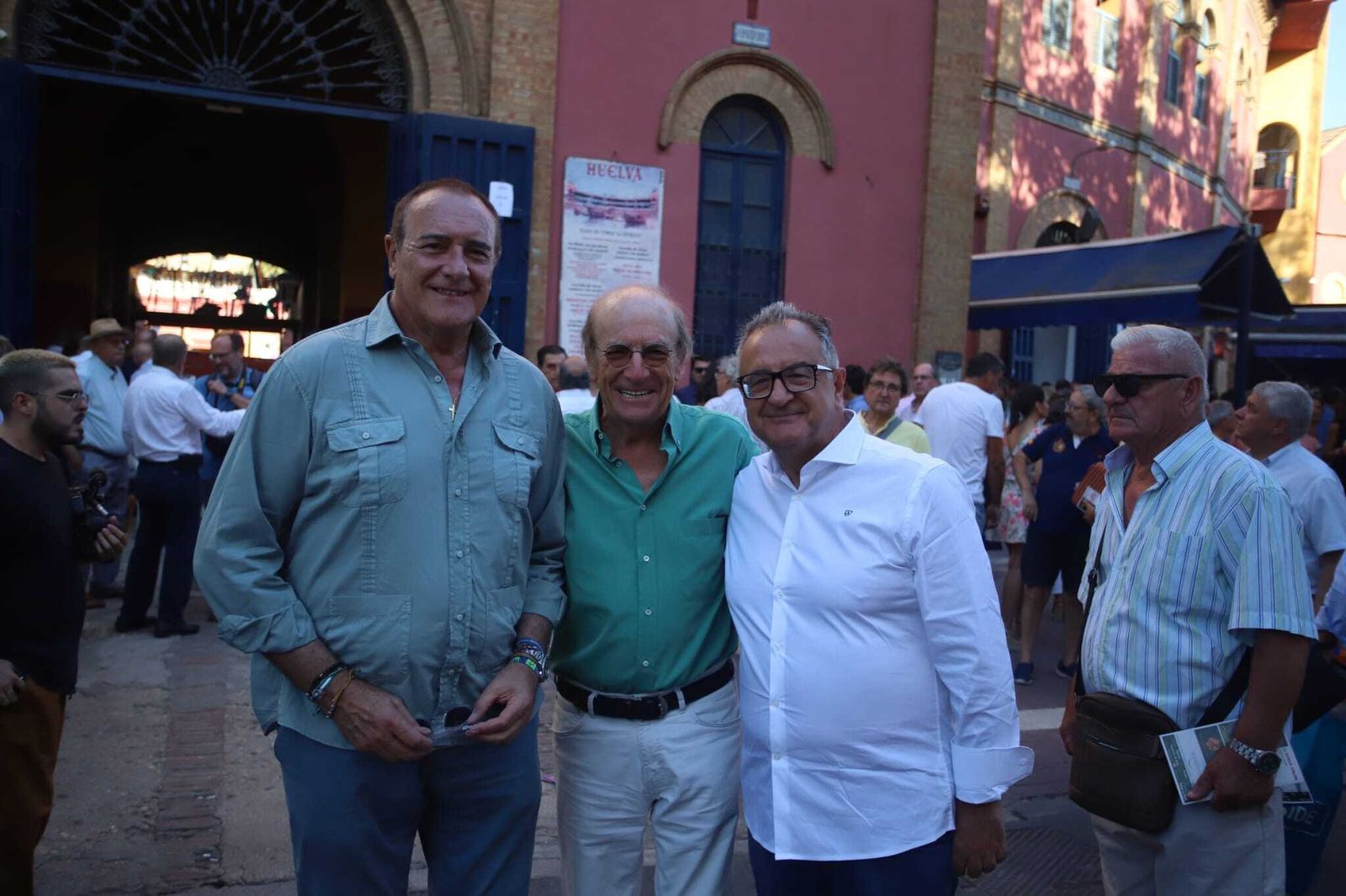 Colombinas 2023: Imágenes del ambiente en la Plaza de Toros en el festejo del viernes