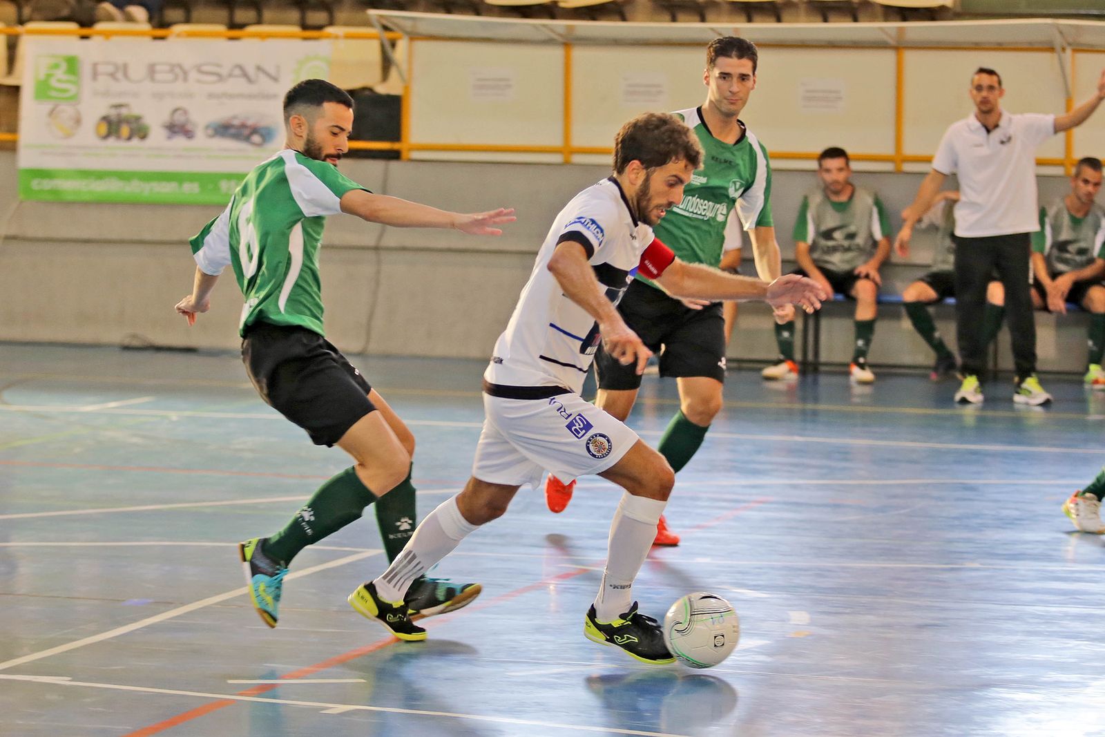 Julbes es seria duda después de haber recaído de su lesión.