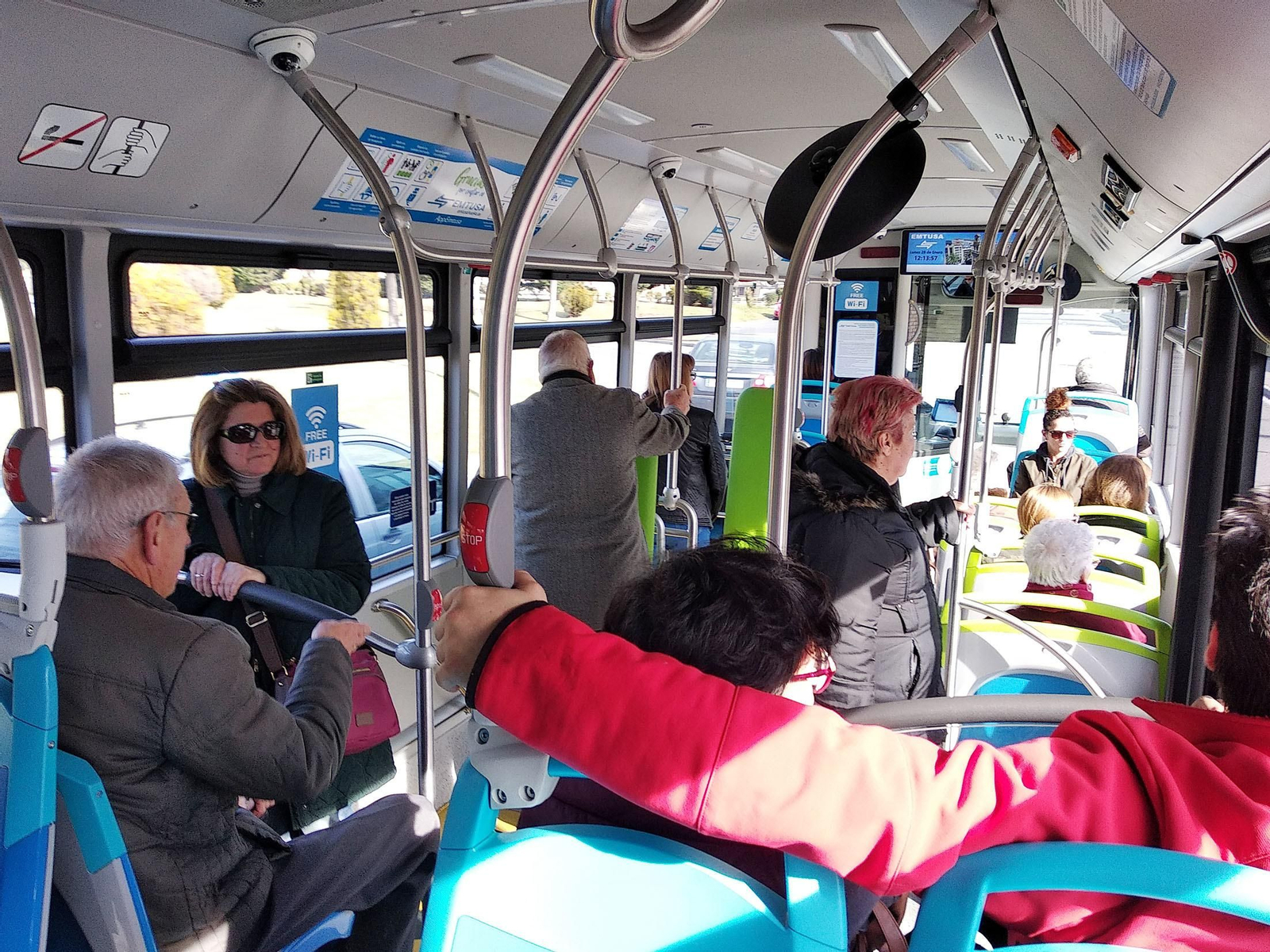 Nuevas líneas de autobuses Emtusa en imágenes