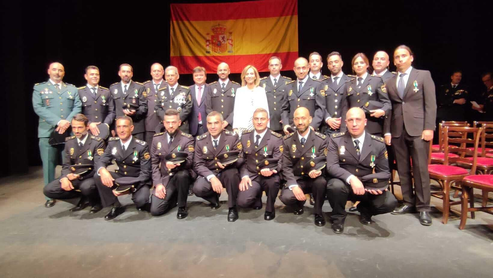 Condecoraciones en el Día de la Policía Nacional. Condecoraciones en el Día de la Policía Nacional.