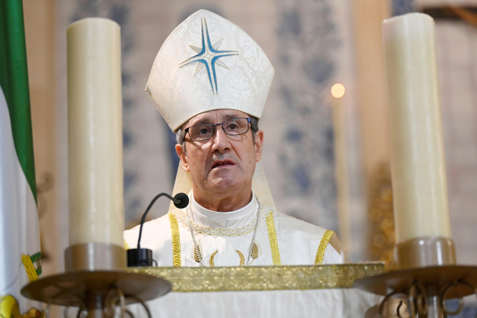 La misa en el santuario de La Fuensanta, en imágenes