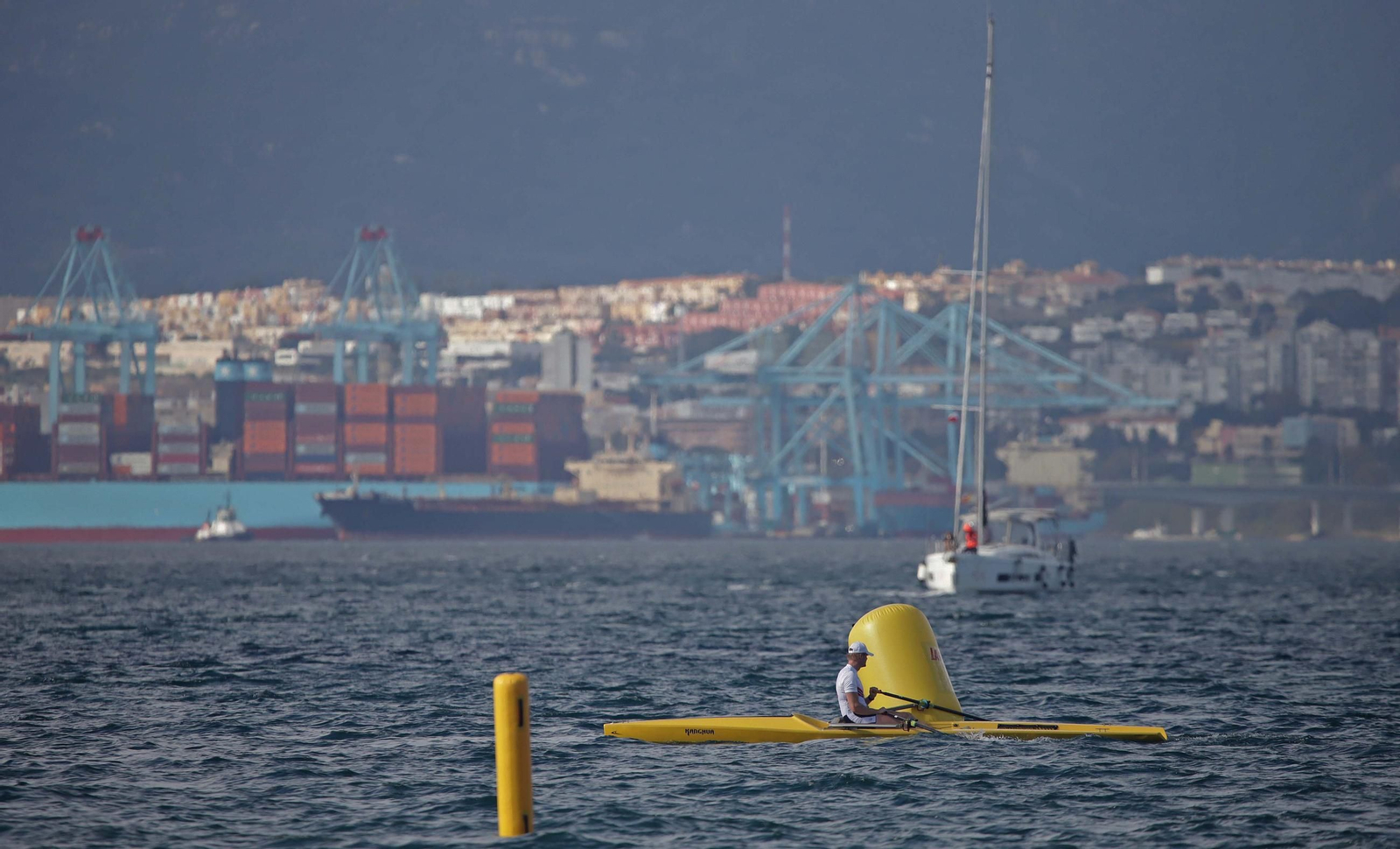 Las fotos de la jornada final de la Copa de la Juventud Europea de remo beach sprint de La Línea