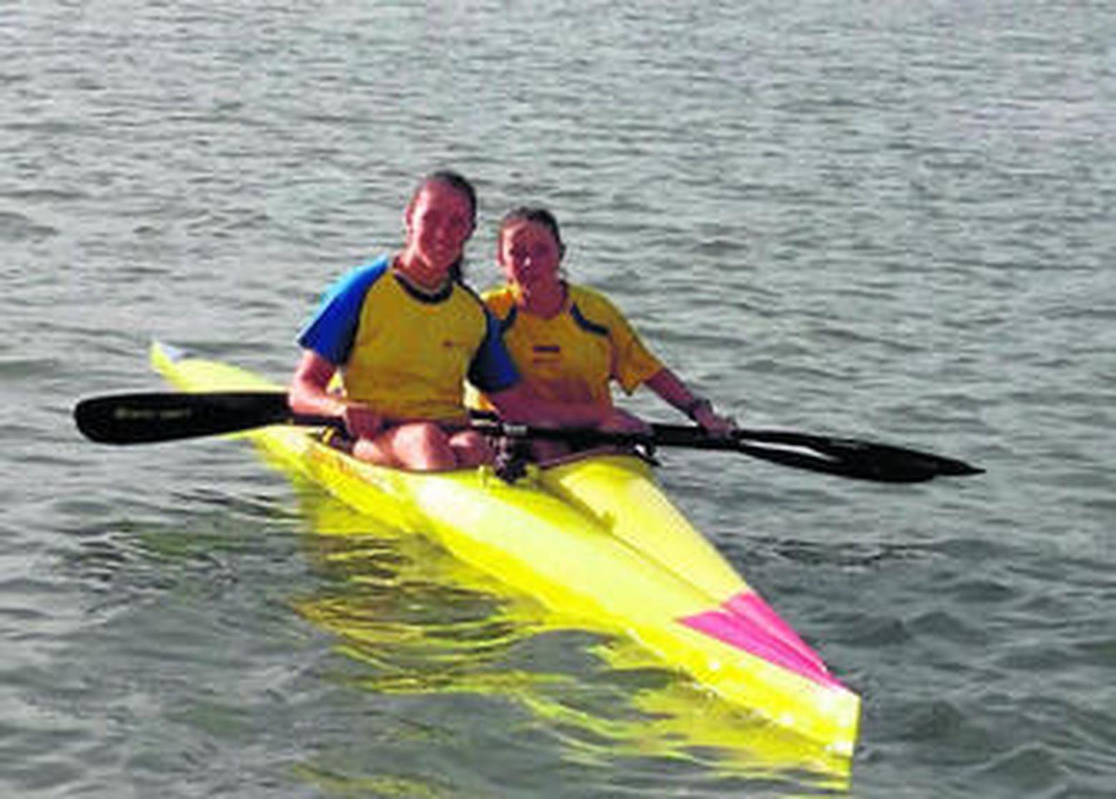 María y Paula Márquez de la Plata durante uno de sus últimos entrenamientos de este mes en el río Guadalquivir.