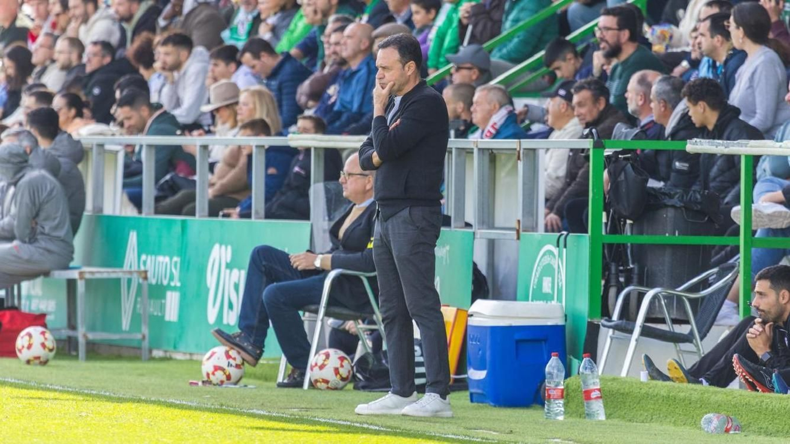 José María Salmerón, técnico del Atlético Sanluqueño.