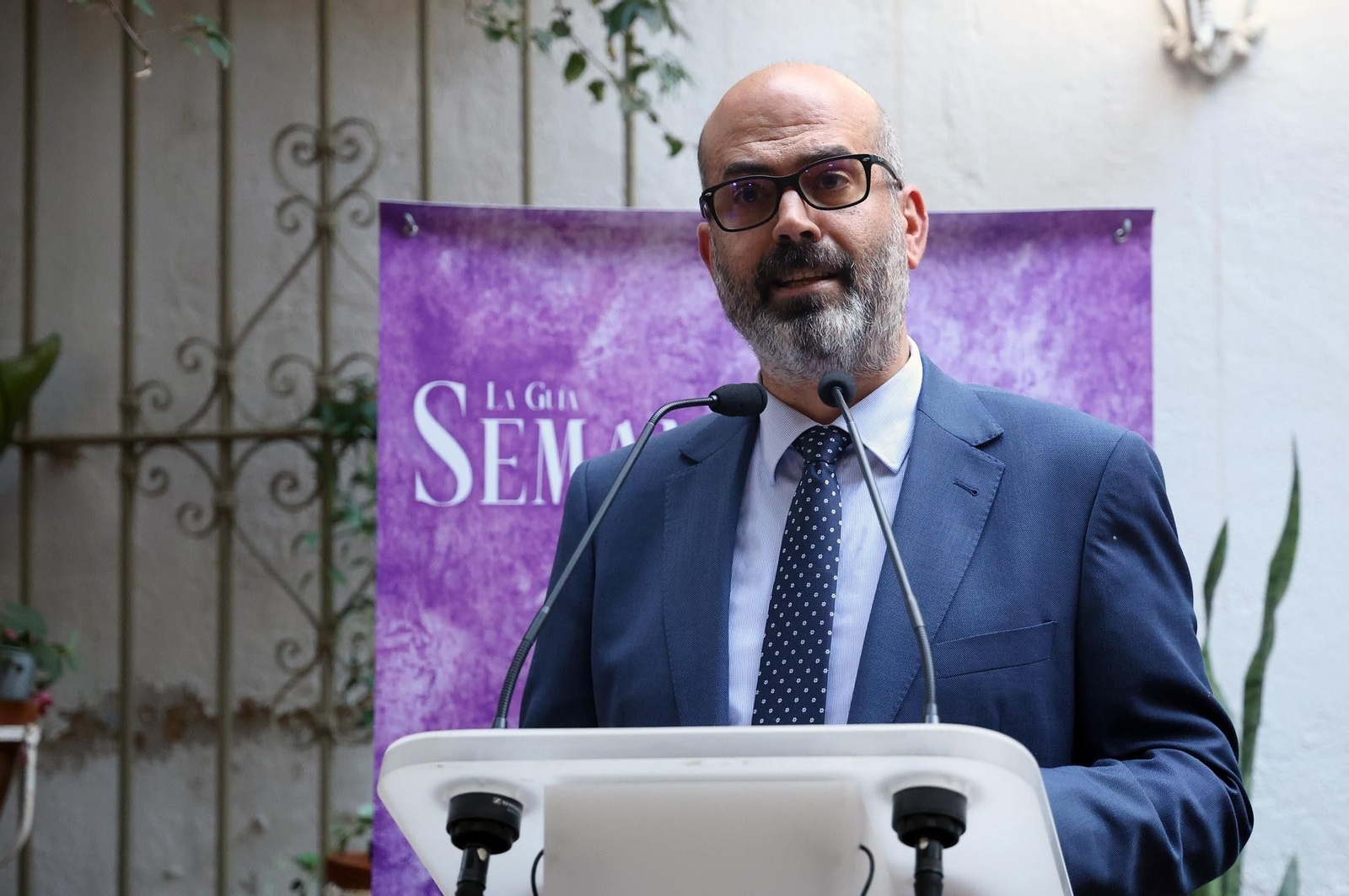 Imágenes de la presentación de "La Guía de Semana Santa de Huelva y Provincia" de Huelva Información