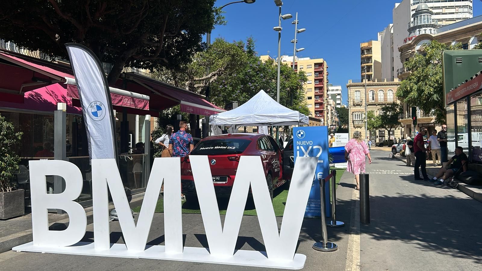 Presentación de los nuevos modelos sostenibles en el Paseo de Almería.