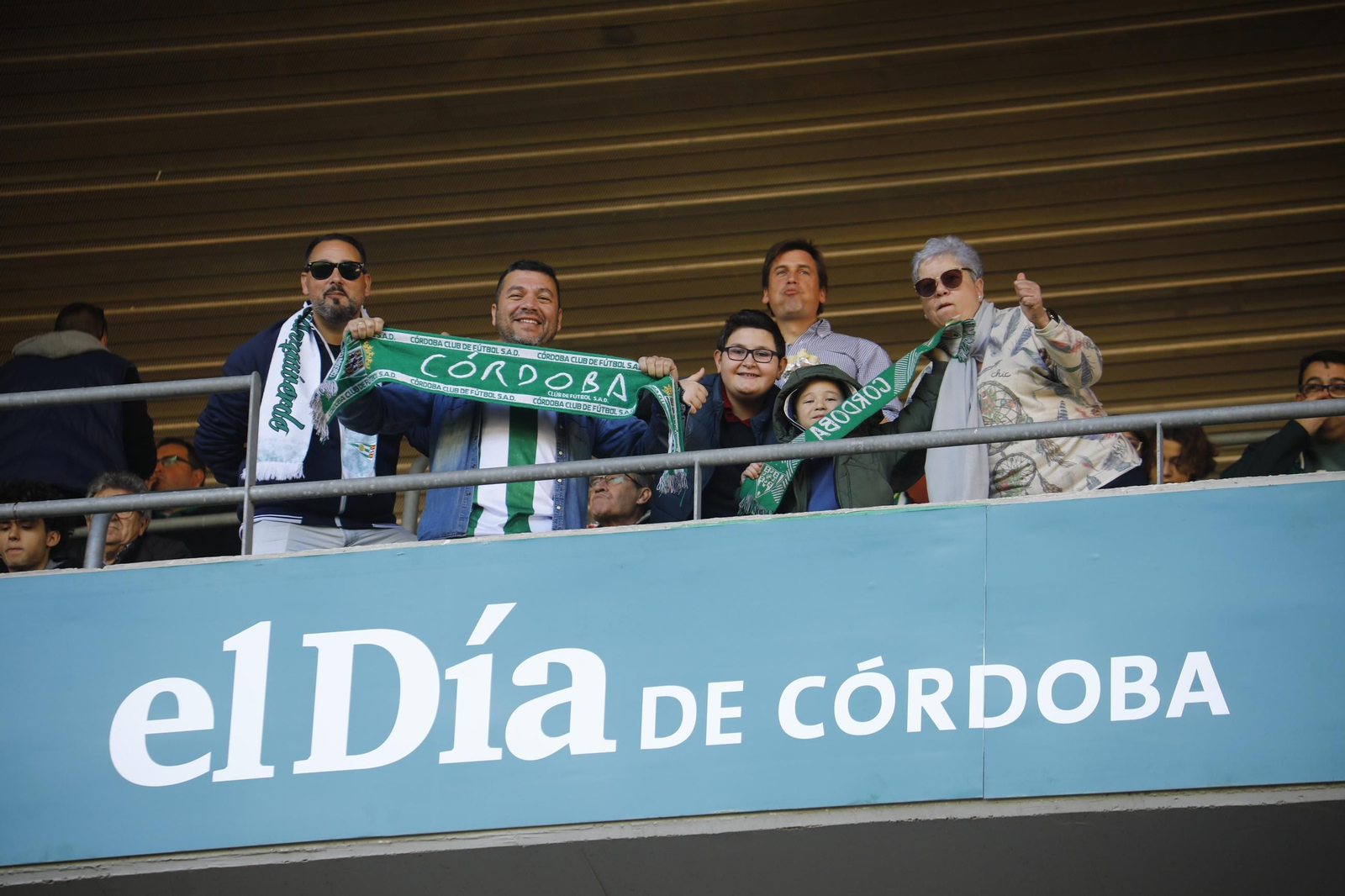 Las mejores fotos del ambiente en el Córdoba CF - Almería en El Arcángel