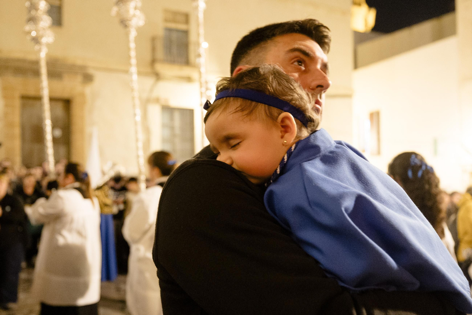 Imágenes de la salida del Perdón en la Semana Santa de Cádiz 2025