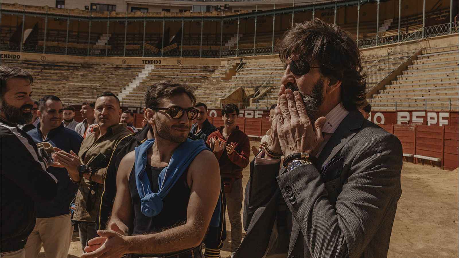 Homenaje a Juan José Padilla de los cargadores de la Hermandad de Fátima