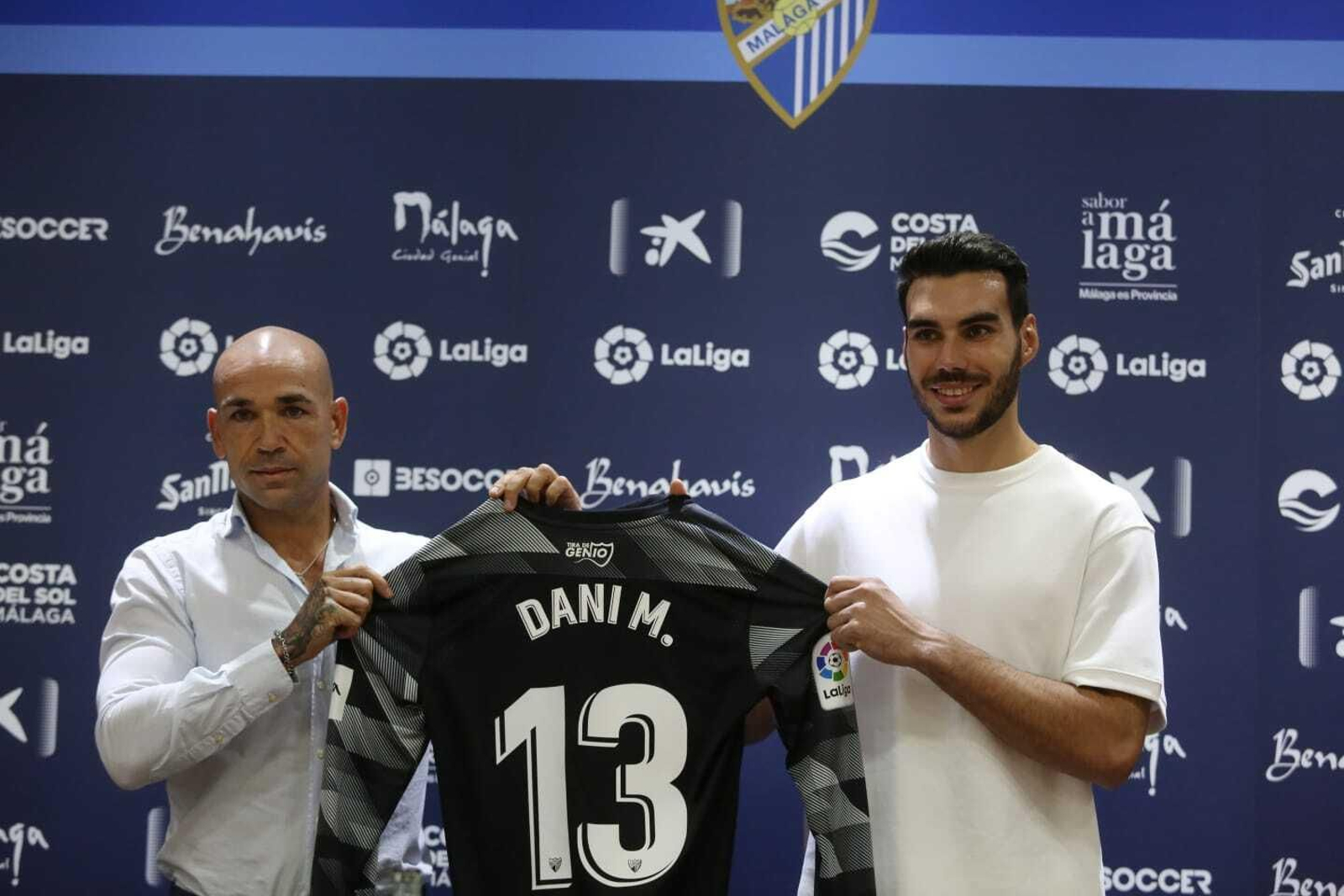 La presentación de Dani Martín con el Málaga CF, en fotos