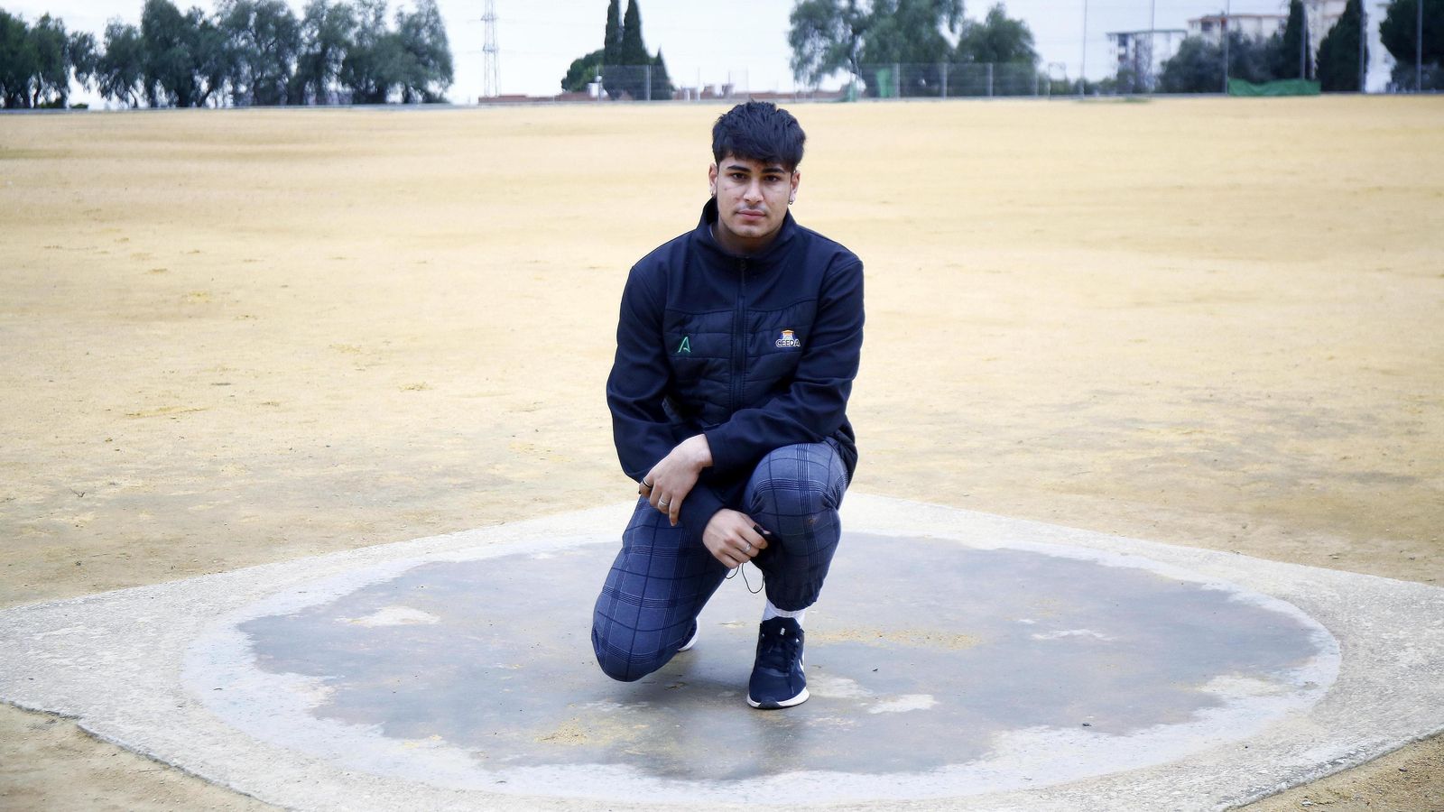 Juan Manuel Subires, atleta lanzador de peso y miembro de Ceeda.