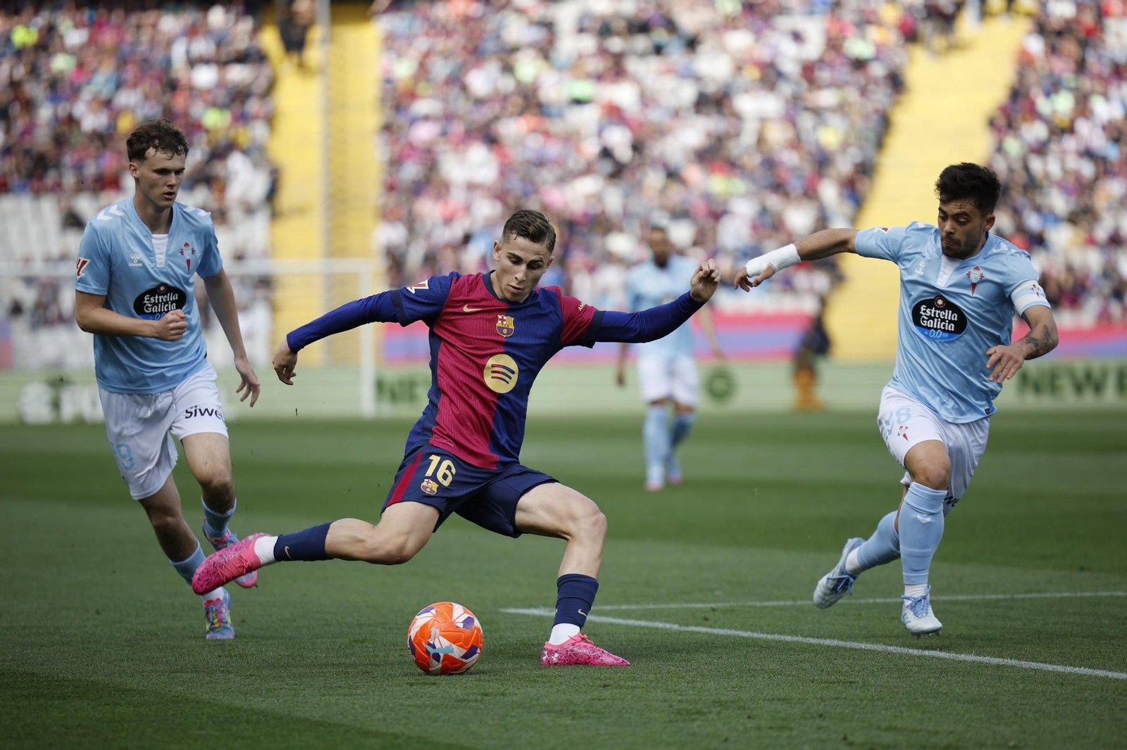 Barcelona-Celta: El malagueño Melero López, salpicado por la polémica