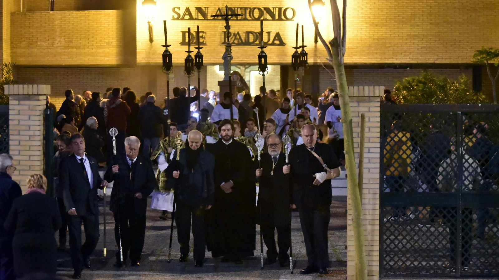 Las fotos del Via Crucis Oficial del Consejo Local de Hermandades y Cofradías de Algeciras