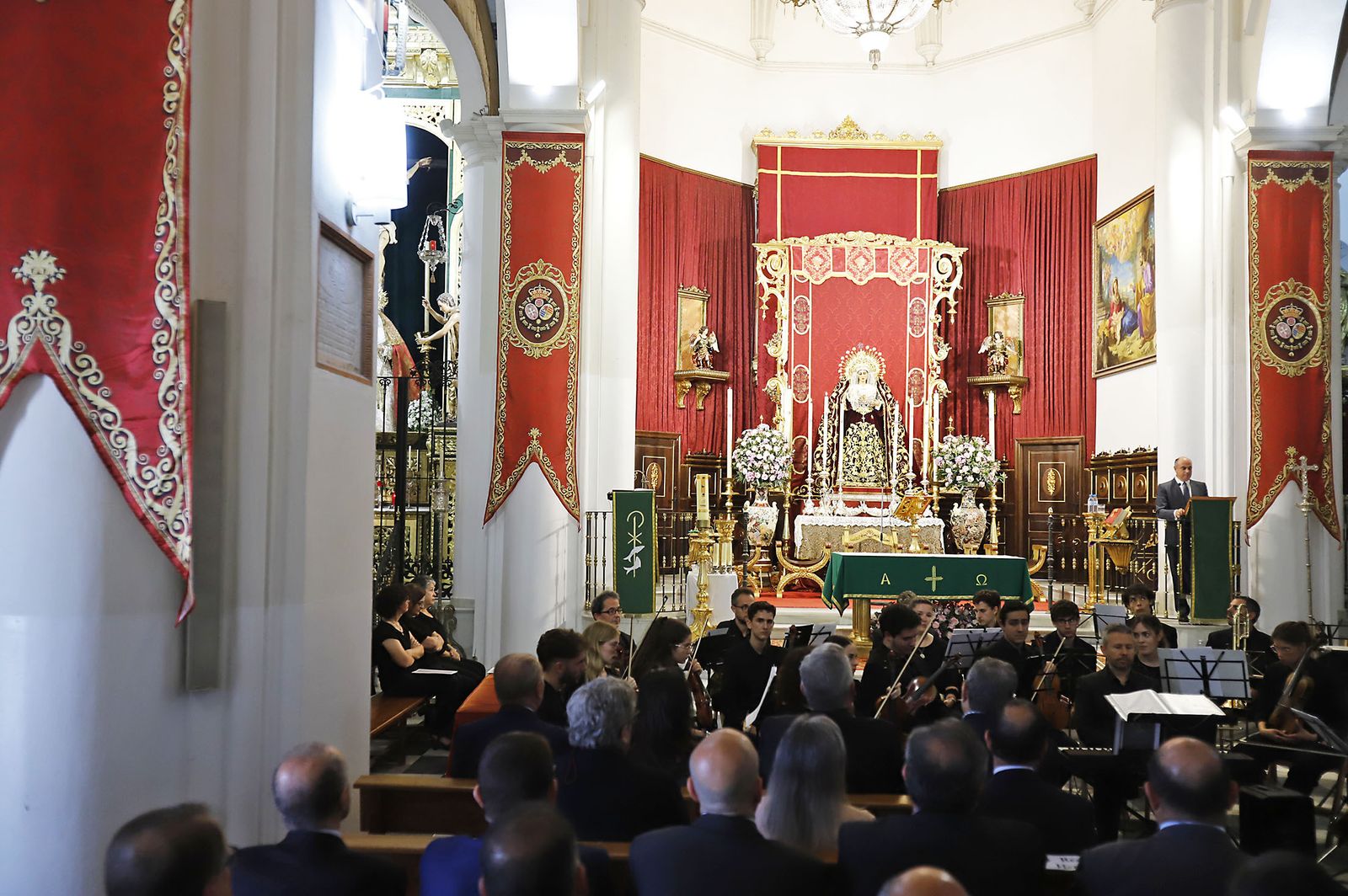 El pregón de la Coronación de la Virgen de la Amargura en imágenes
