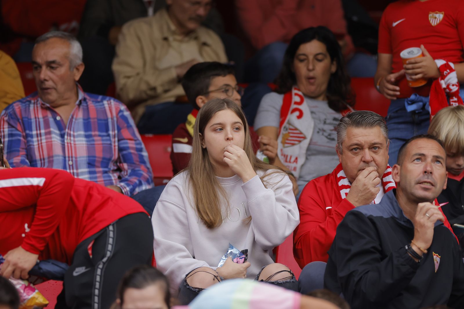 Búscate en las fotos del Sevilla-Madrid