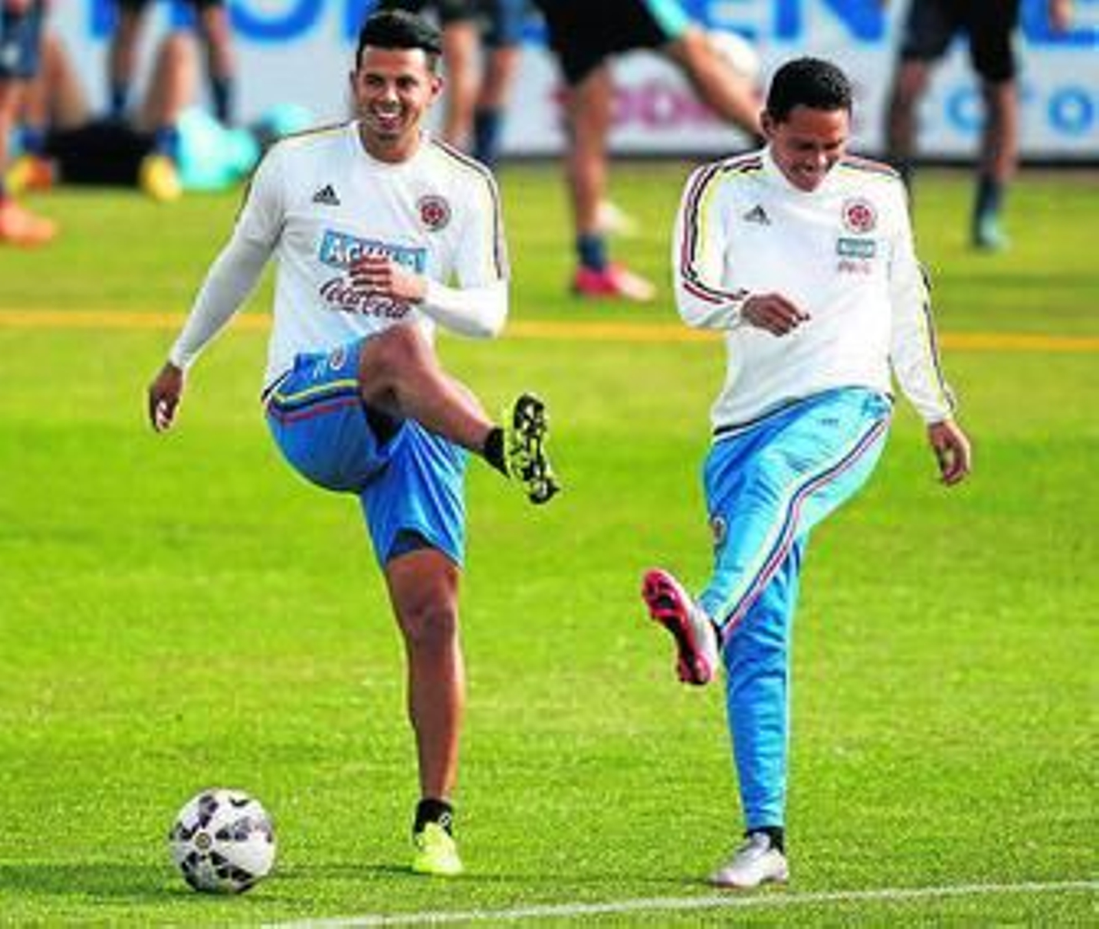 Cardona y Bacca se ejercitan con Colombia en Chile.
