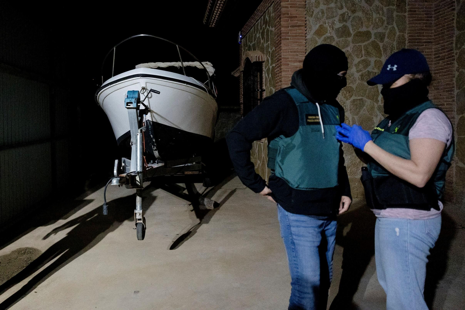 Una redada de la Guardia Civil contra el petaqueo.