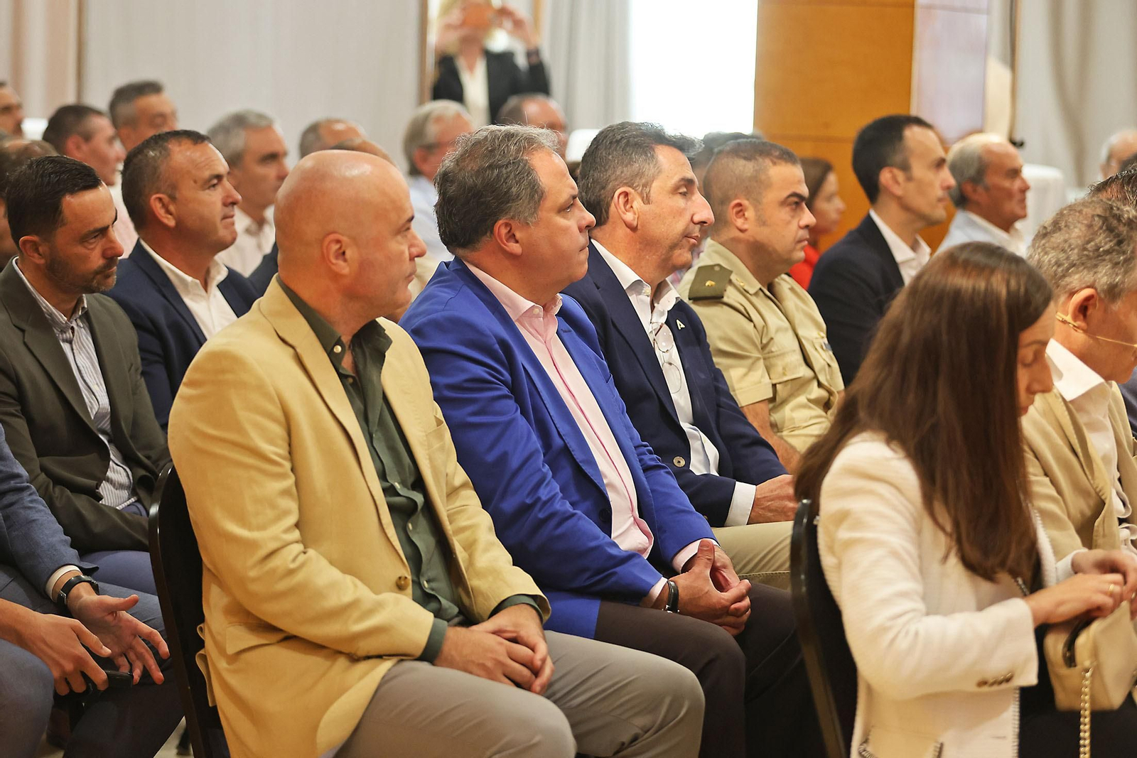 Las imágenes en el desayuno-coloquio de Grupo Joly 'Frutos rojos: retos de un futuro sostenible'