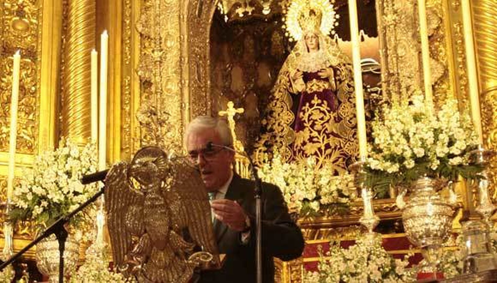 "Dejad que me considere un latero de palabras de la Centuria Macarena"