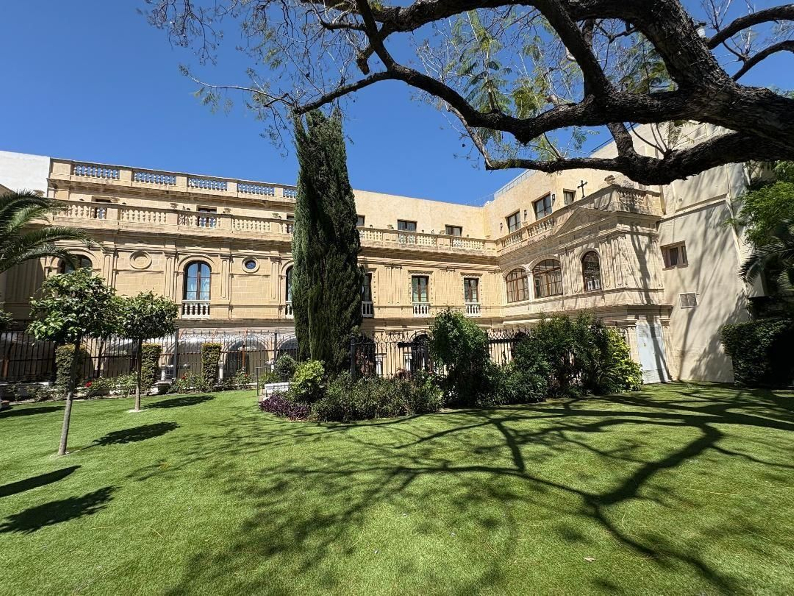 Imágenes del interior de uno de los hoteles más lujosos de Cádiz: el hotel Casa Palacio María Luisa de Jerez Imágenes del interior de uno de los hoteles más lujosos de Cádiz: el hotel Casa Palacio María Luisa de Jerez