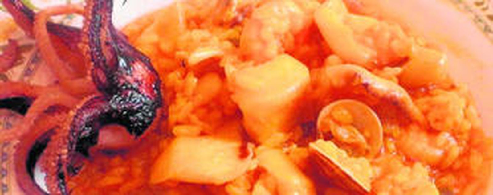 Cazuela de chocos y alcachofas