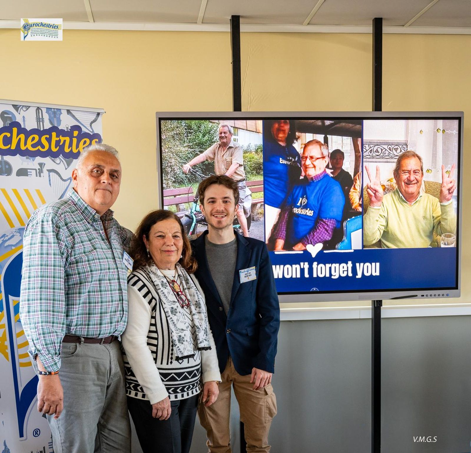 La representación jerezana, con Magdalena Garrido, José Luis Buzón y Víctor González.