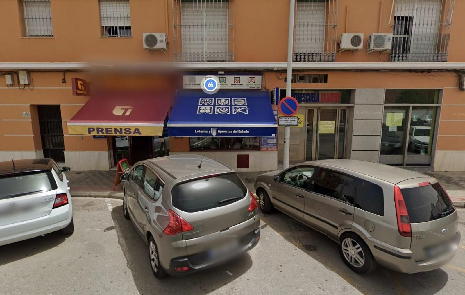 Administración de Loterías donde se ha vendido el primer premio en Dos Hermanas.