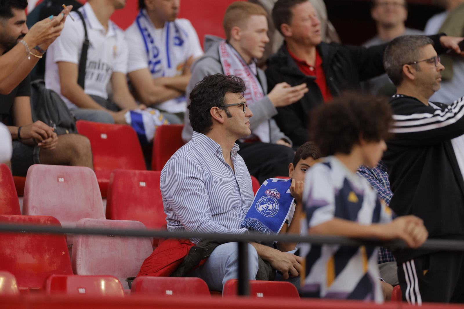 Búscate en las fotos del Sevilla-Madrid