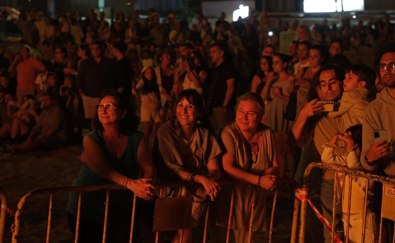 Fotos de la noche de San Juan en la playa de Getares de Algeciras
