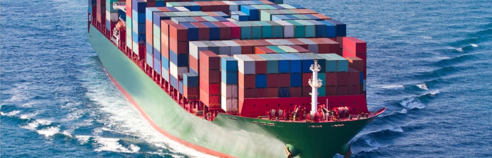 Embarcación de contenedores.
