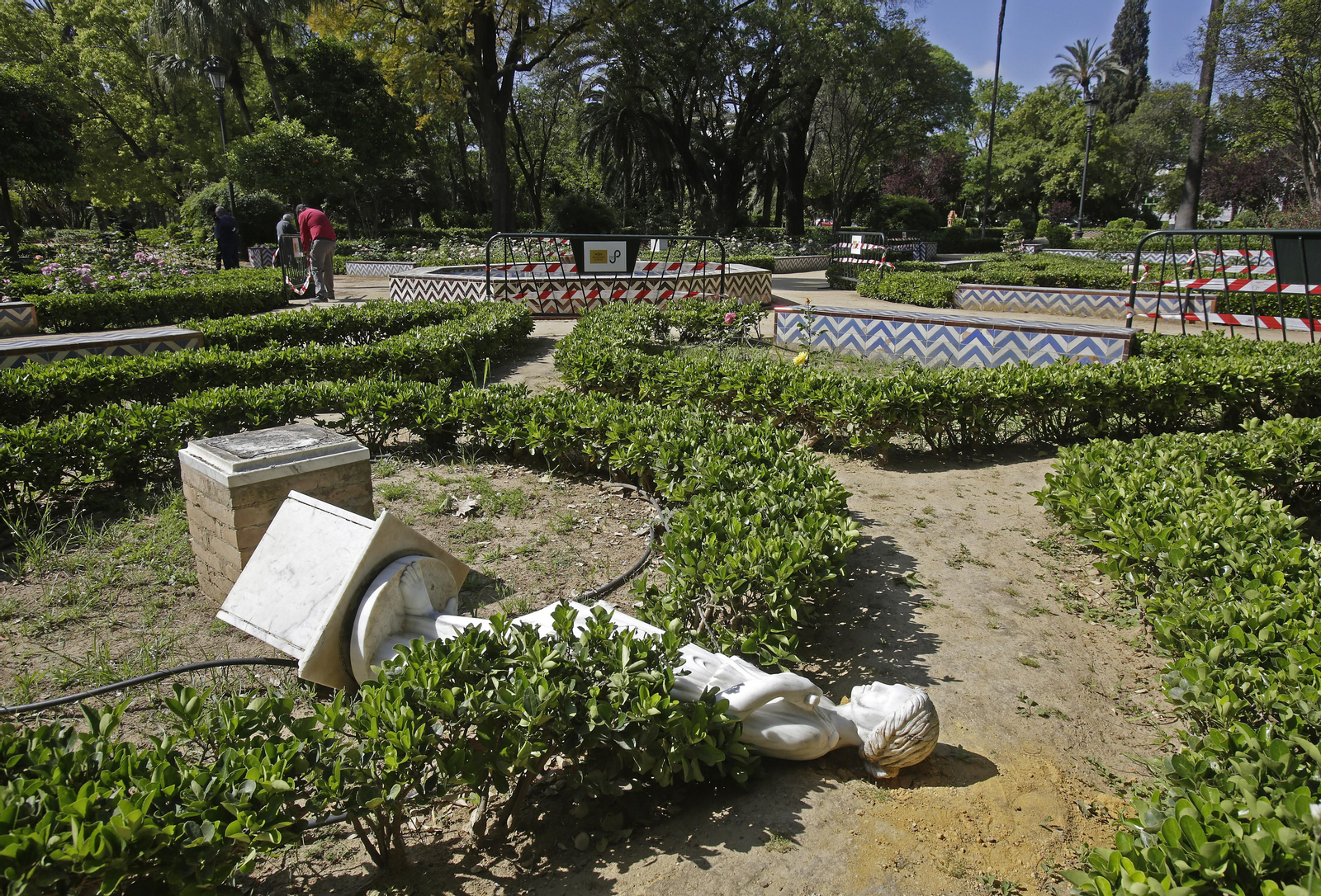 Destrozos en el Parque de María Luisa