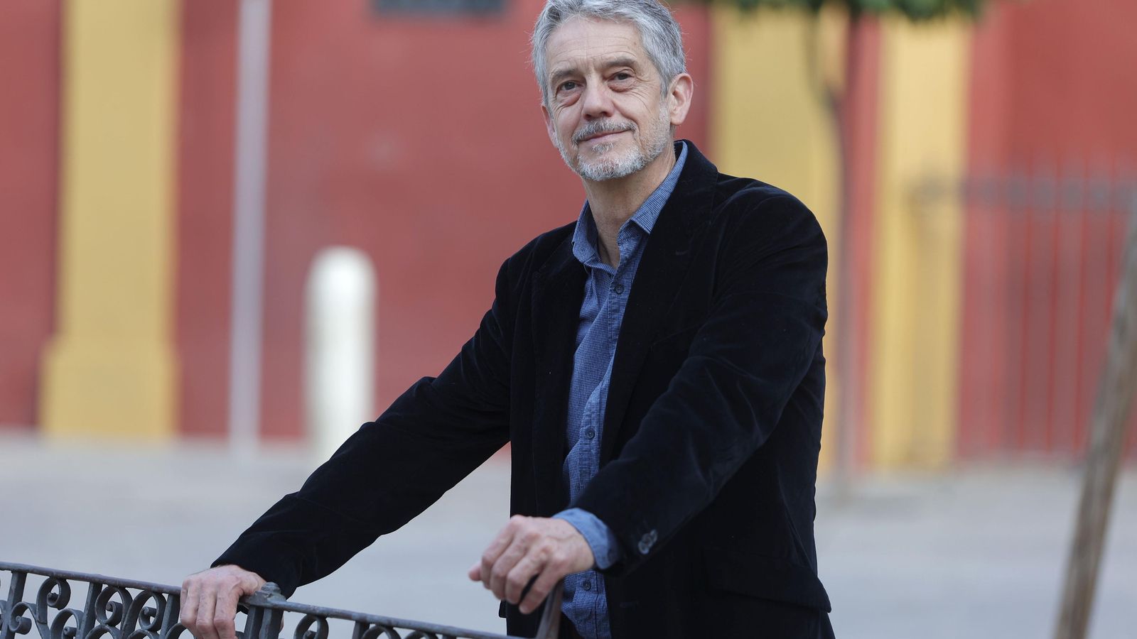 Ventura Rico la semana pasada en una emblemática plaza sevillana.