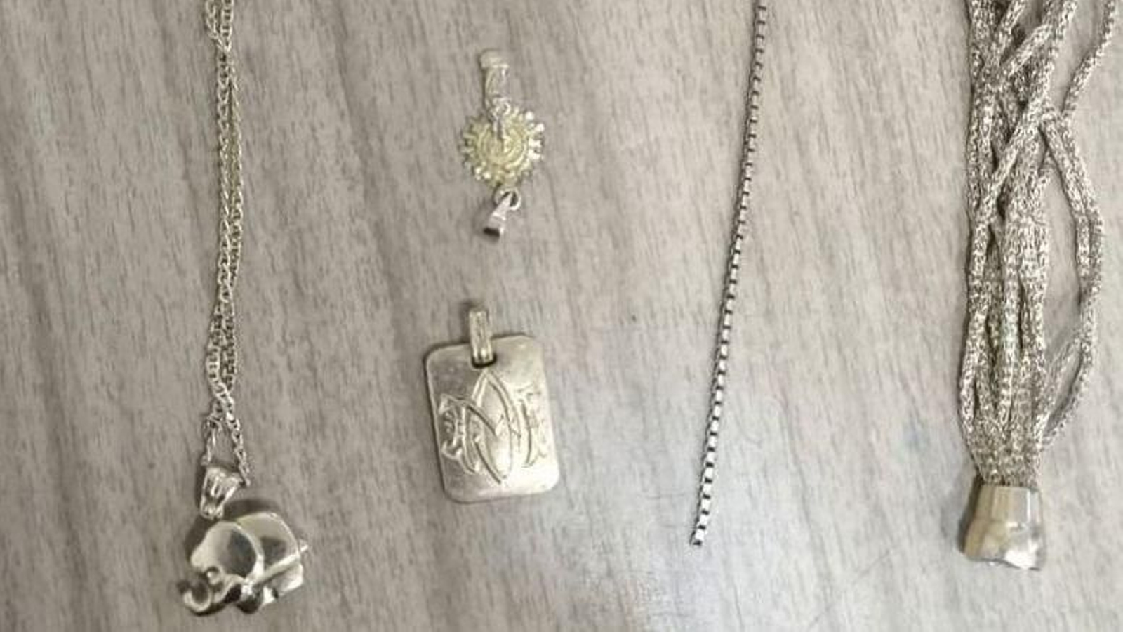 Joyas recuperadas por la Policía Nacional.