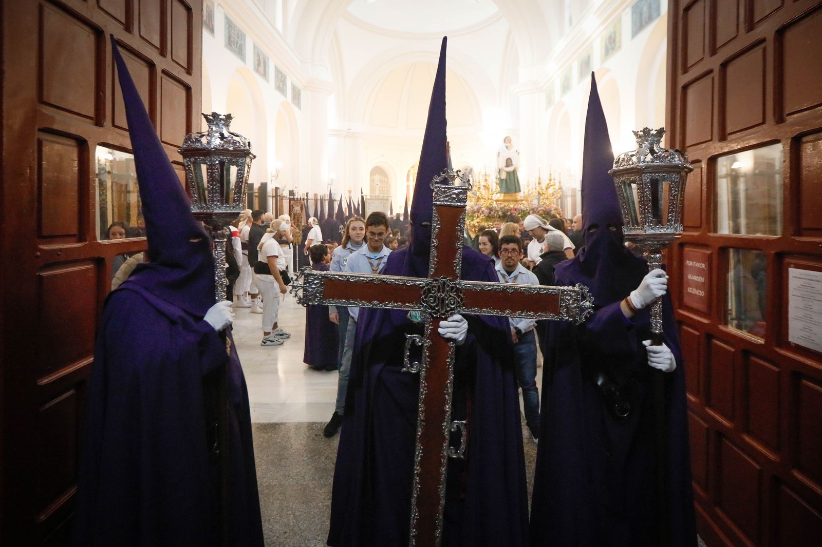 La procesión del Encuentro, en imágenes