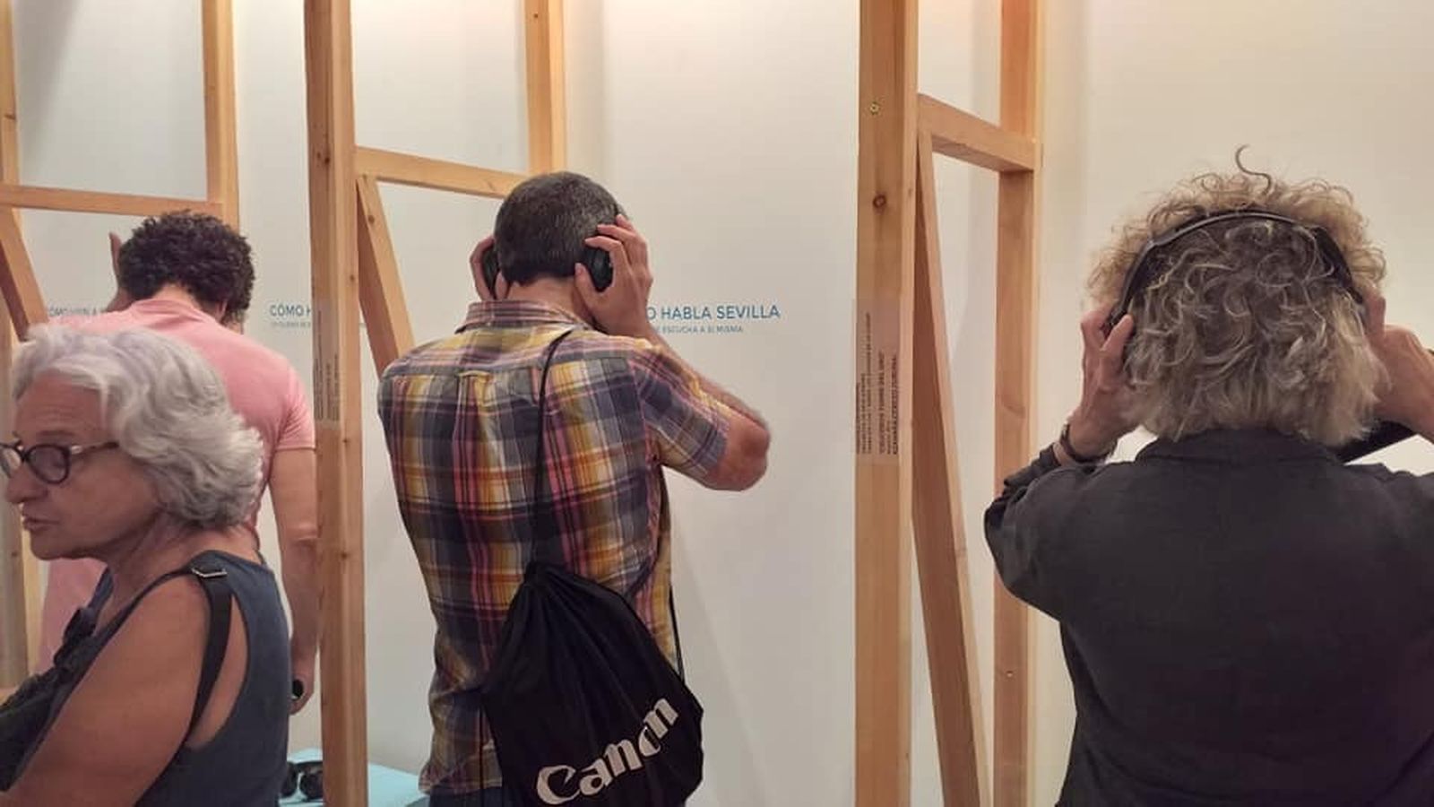 La Fonoteca es un espacio para la escucha atenta de los sonidos de Sevilla.