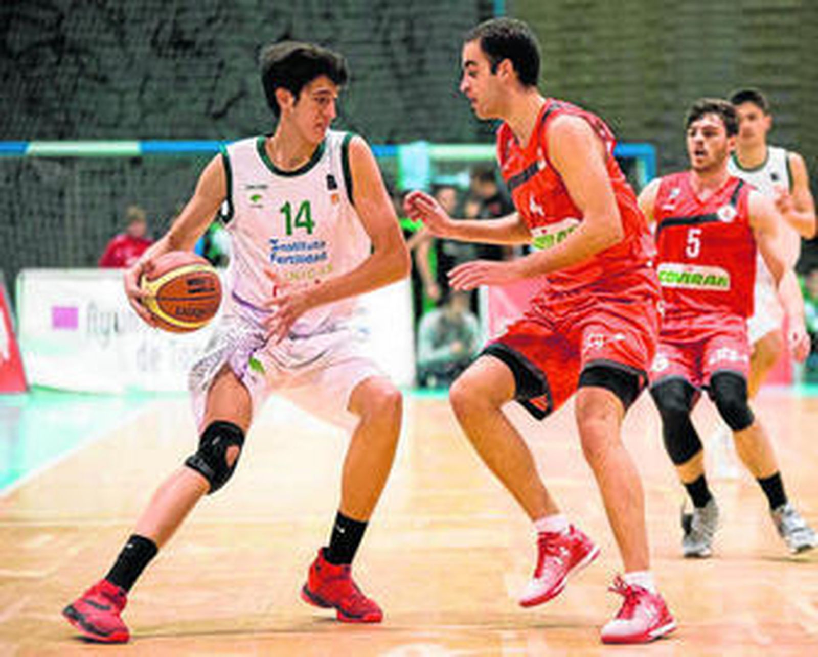 El Clínicas Rincón no puede fallar este mediodía si quiere seguir con posibilidades de ascenso.