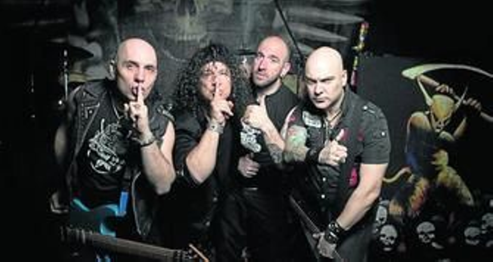 Los componentes de Obús, con el líder Fortu Sánchez, el segundo por la izquierda.