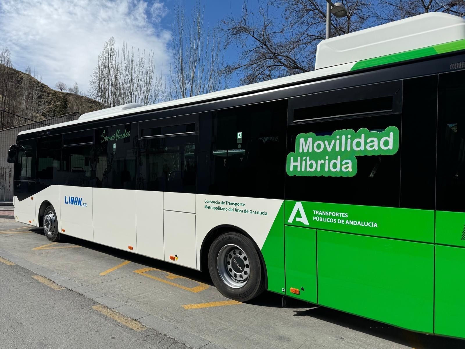 Imagen de archivo de un autobús del Consorcio Metropolitano de Transportes de Granada