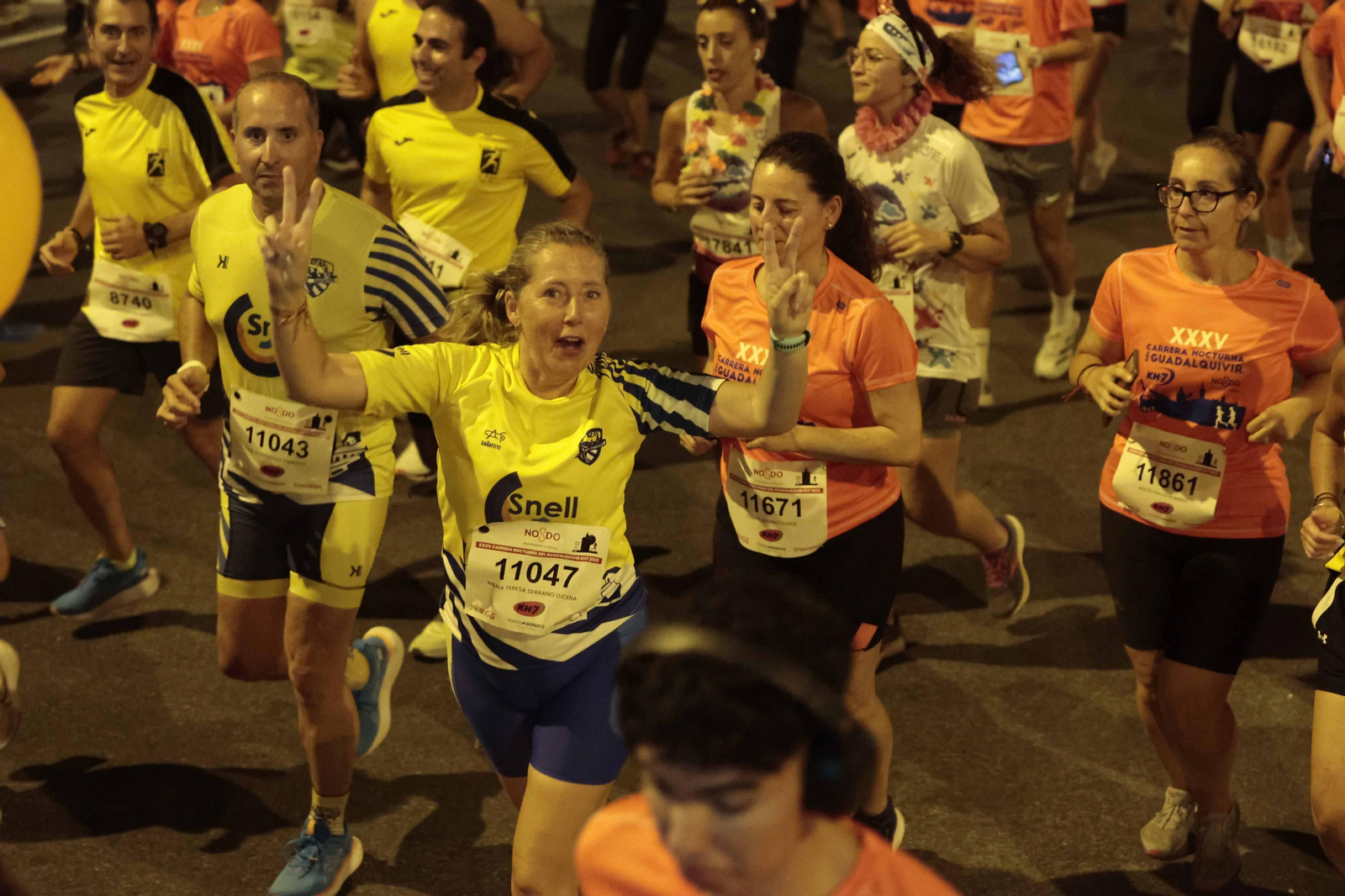 Búscate en las fotos de la Carrera Nocturna