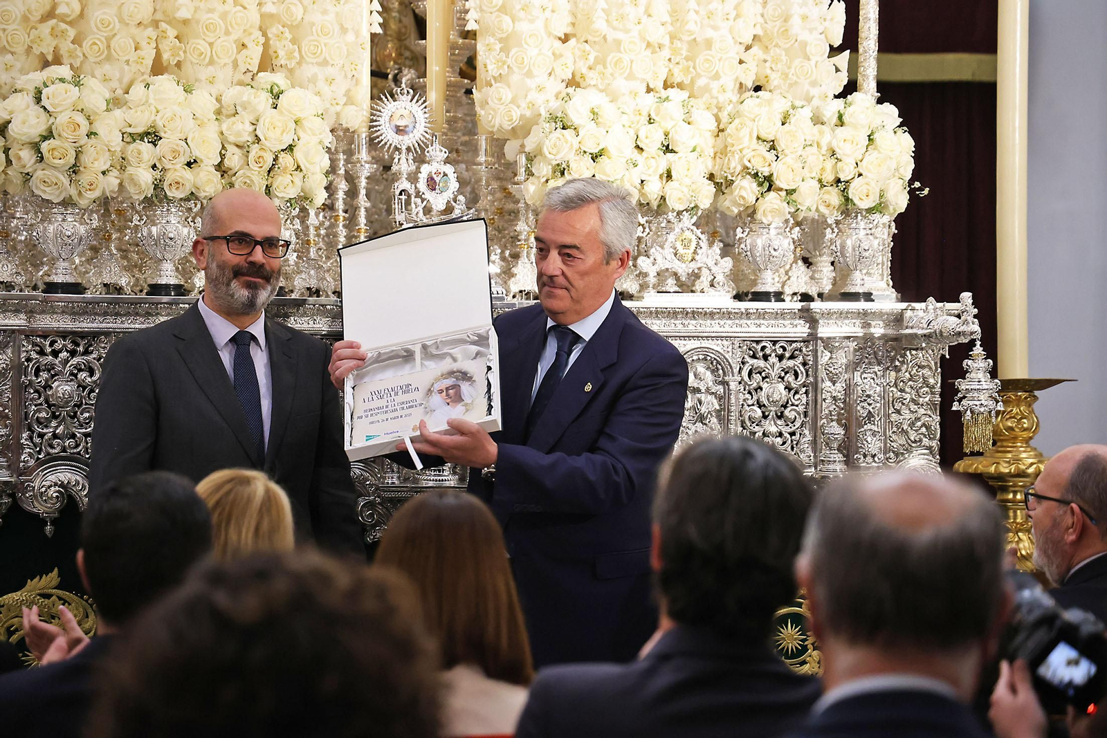 Imágenes del ambiente en la Exaltación a la Saeta de Huelva