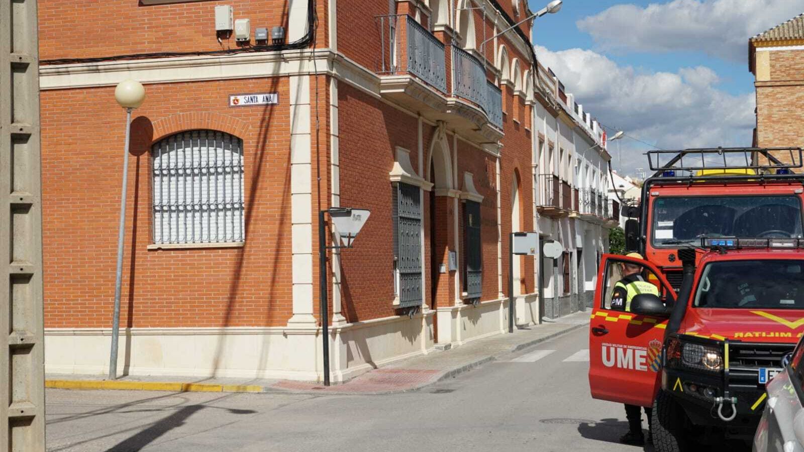 Un camión de la UME en Morón.