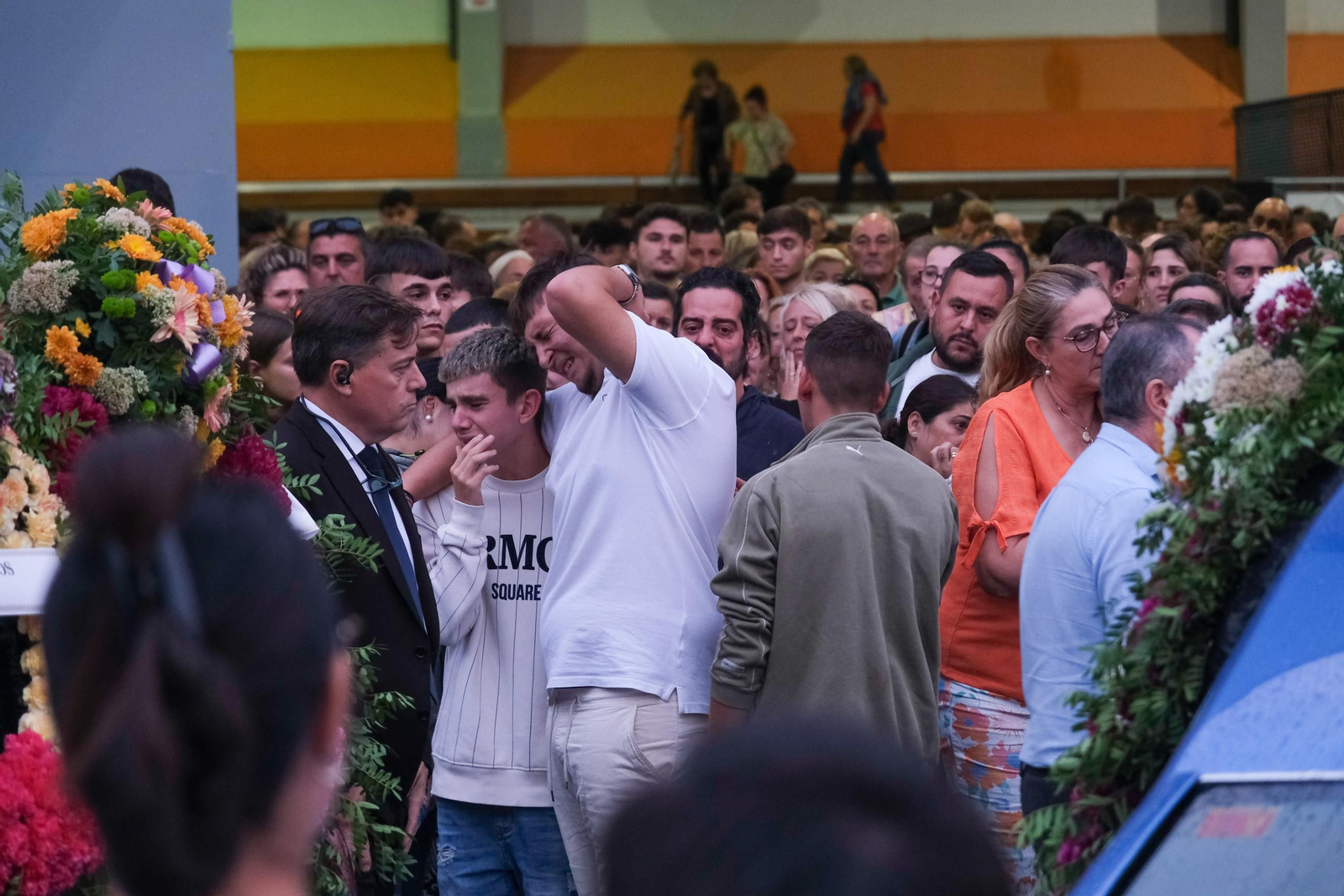 Funeral de la familia fallecida en el incendio de Guillena