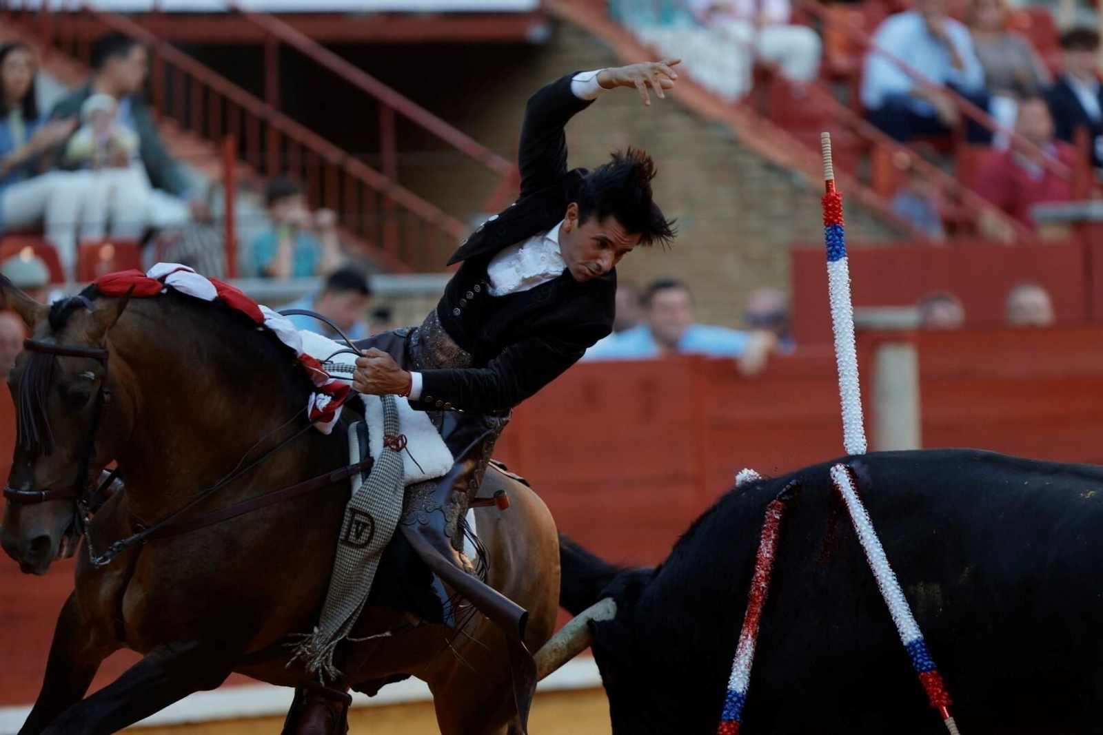 Las imágenes de la corrida de Ventura, Morante y Román en la Feria Taurina de Córdoba