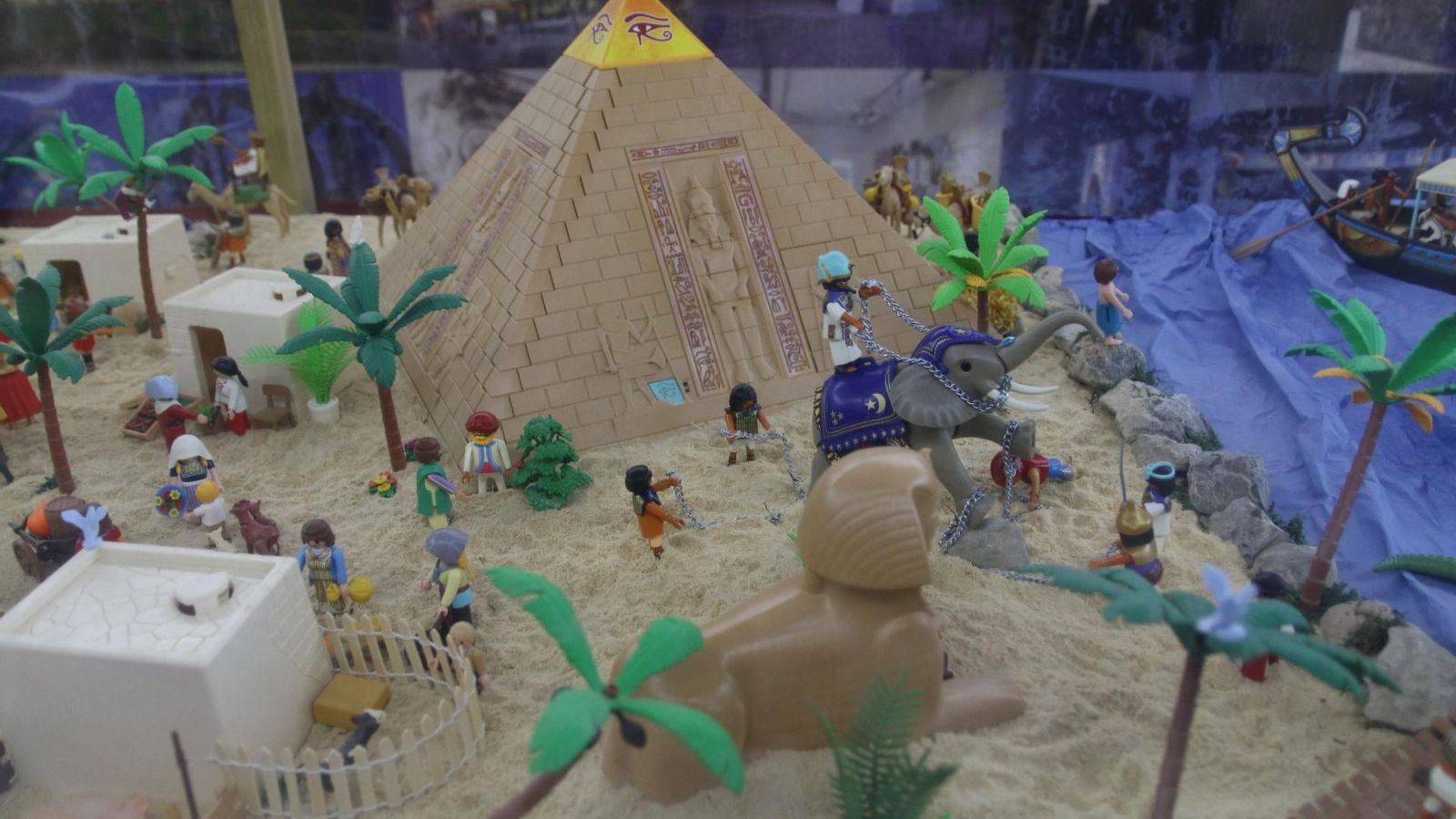 Más de 3.000 figuras componen este Belén.